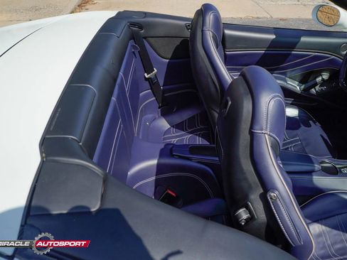 Used 2015 Ferrari California T RWD image 31