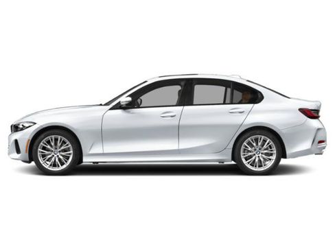 Used 2023 BMW 330i Sedan w/ Driving Assistance Package RWD image 4