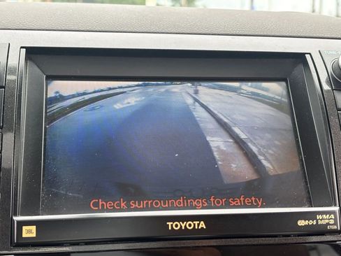 Used 2010 Toyota Tundra Limited image 20