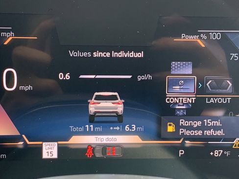 Used 2025 BMW X1 xDrive28i w/ Technology Package image 23