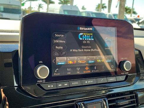 Certified 2025 Nissan Pathfinder SV image 28