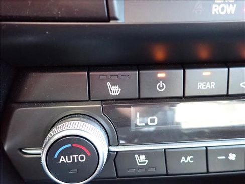 Used 2023 MAZDA CX-9 Touring Plus AWD/4WD image 23