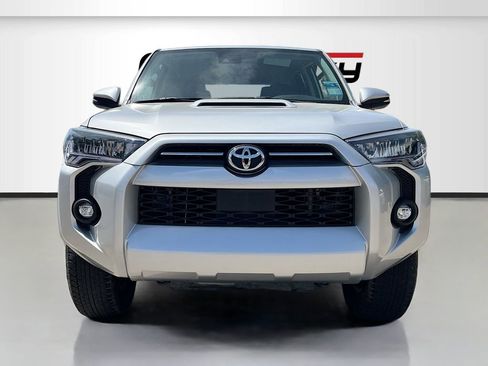Used 2023 Toyota 4Runner SR5 Premium AWD/4WD image 2