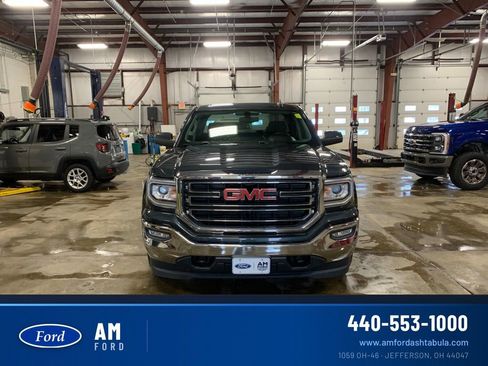 Used 2018 GMC Sierra 1500 SLE w/ SLE Value Package image 1