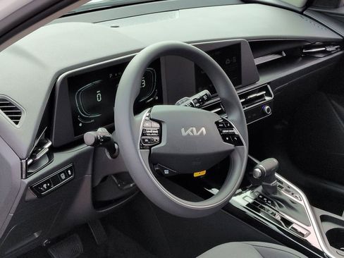 New 2026 Kia Niro LX FWD image 10
