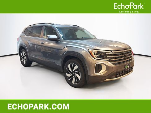 Used 2024 Volkswagen Atlas SE image 1