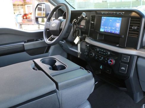 Used 2024 Ford F250 XL w/ STX Appearance Package AWD/4WD image 15