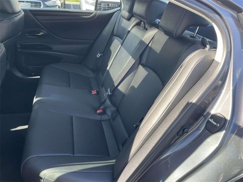 Used 2024 Lexus ES 350 w/ Premium Package image 22