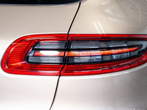 Used 2016 Porsche Macan S image 29