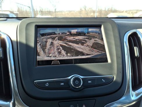 Used 2023 Chevrolet Equinox LS w/ LS Convenience Package image 13