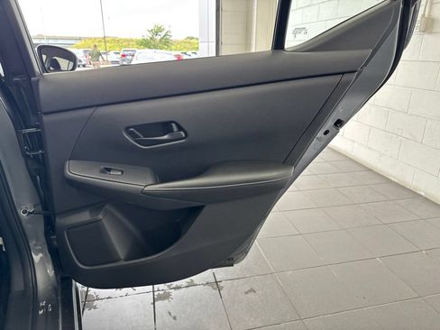 Used 2025 Nissan Sentra SV FWD image 43