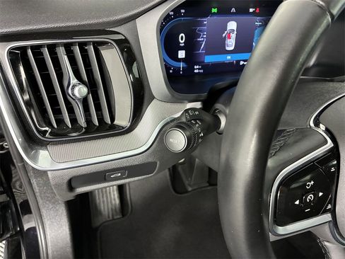 Used 2024 Volvo S60 B5 Plus image 20