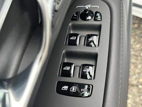 New 2025 Volvo S90 B6 Plus w/ Protection Package Premier image 21