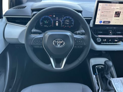 Certified 2026 Toyota Corolla SE w/ SE Package FWD image 14