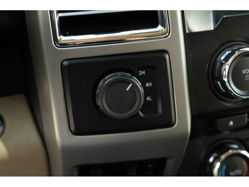 Used 2017 Ford F350 Lariat w/ Lariat Ultimate Package AWD/4WD image 30