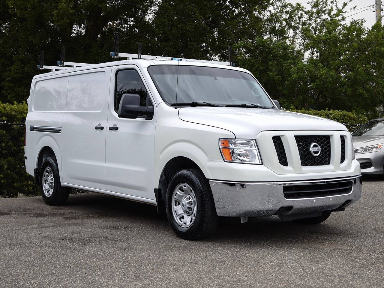 Used 2019 Nissan NV 2500 SV RWD image 4