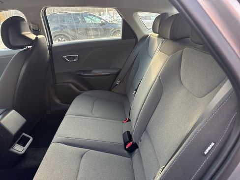 New 2025 Kia K4 LXS image 16