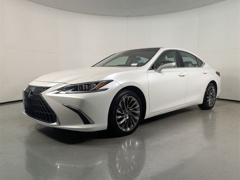 Used 2024 Lexus ES 350 Luxury w/ Technology Package image 3