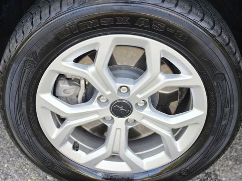 Used 2025 Jeep Compass Latitude AWD/4WD image 10