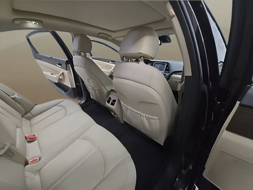 Used 2019 Hyundai Sonata Limited w/ Ultimate Package 02 FWD image 23