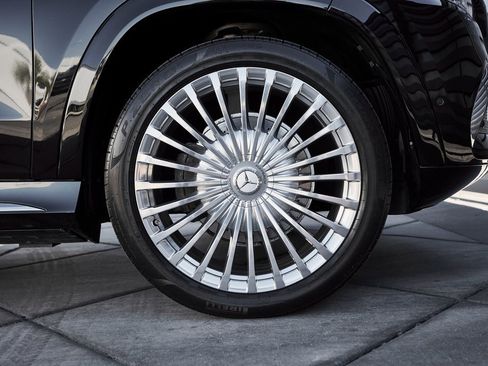 Used 2021 Mercedes-Benz Maybach GLS 600 Maybach GLS 600 image 21