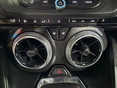 Used 2019 Chevrolet Camaro SS RWD image 39