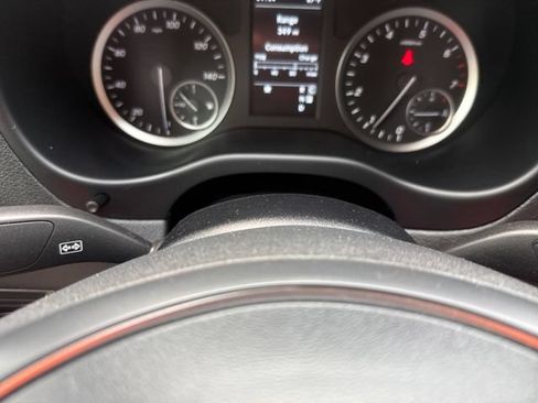 Used 2022 Mercedes-Benz Metris image 30