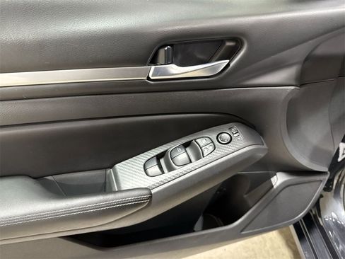 Used 2022 Nissan Altima 2.5 SV image 20