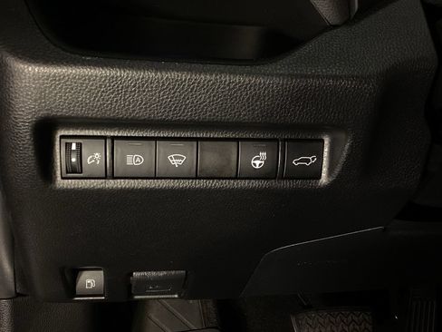 Used 2021 Toyota RAV4 XSE AWD/4WD image 17