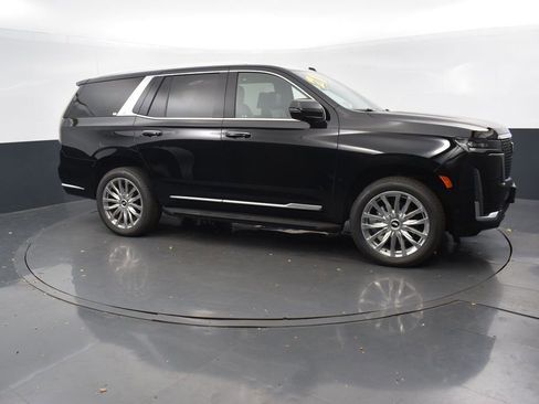 Used 2021 Cadillac Escalade Premium Luxury image 7