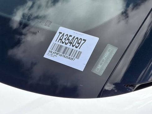 New 2026 Land Rover Range Rover SE image 23