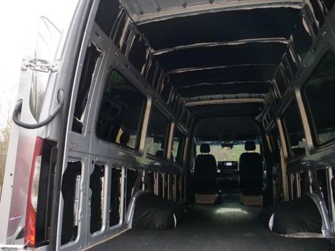 Used 2023 Mercedes-Benz Sprinter 3500 w/ Parking Package image 25