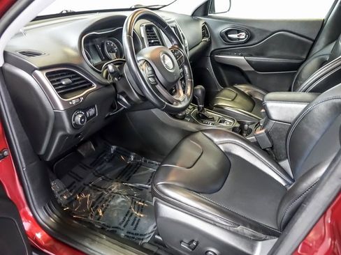 Used 2021 Jeep Cherokee Latitude Plus image 13