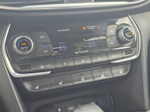 Used 2020 Hyundai Santa Fe Limited AWD/4WD image 36