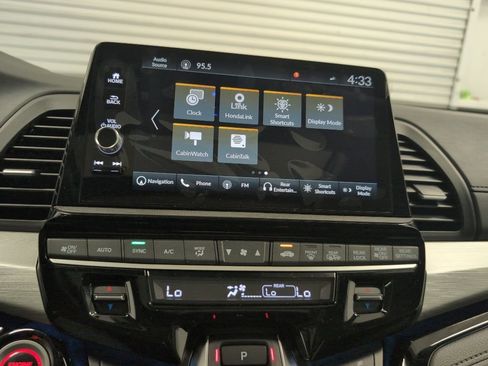 New 2026 Honda Odyssey Touring image 12