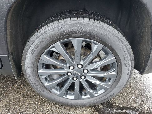 Used 2023 Chevrolet Traverse RS image 32