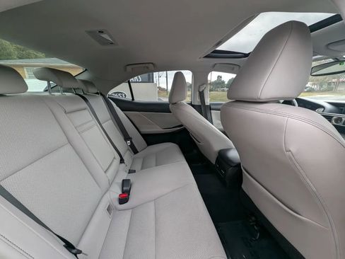 Used 2015 Lexus IS 250 image 35