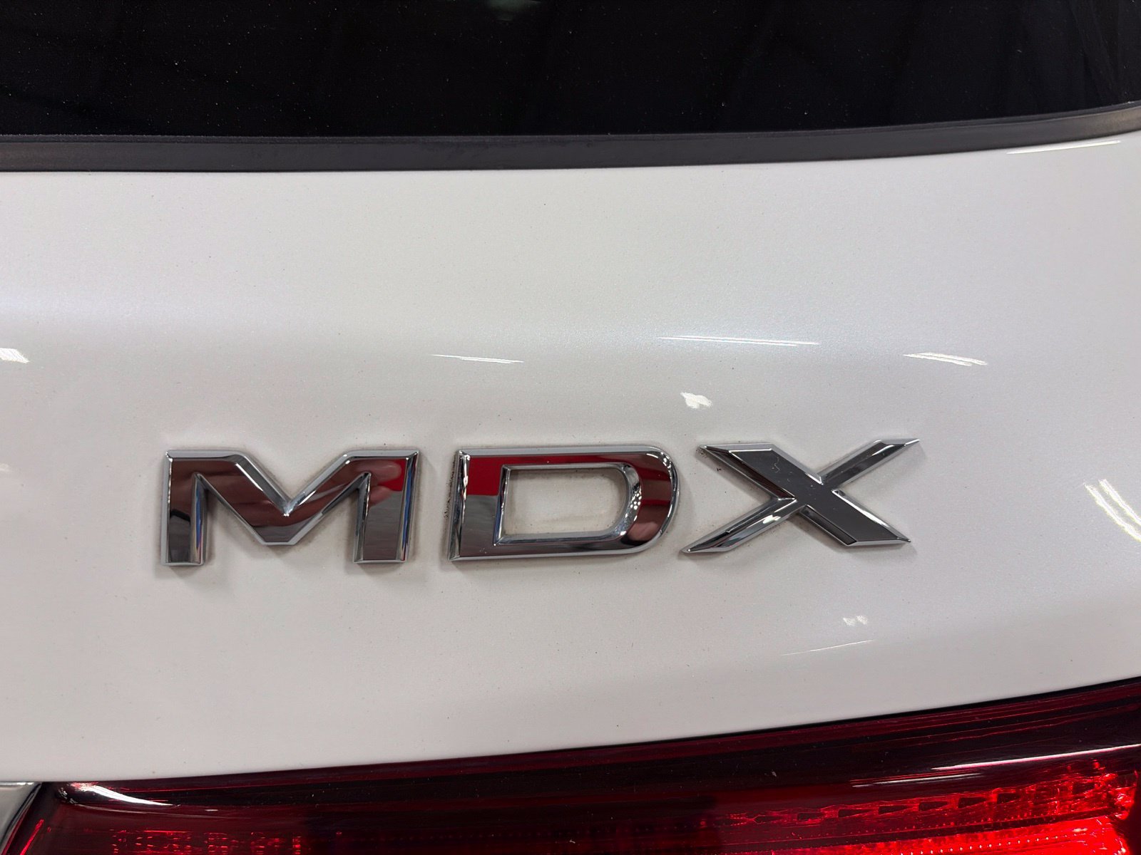 Used 2018 Acura MDX SH-AWD image 15