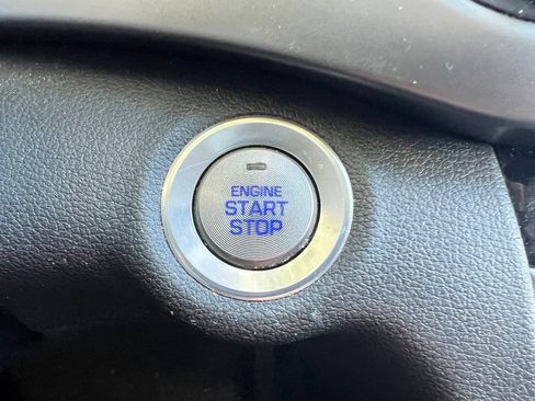 Used 2017 Hyundai Elantra Value Edition FWD image 27
