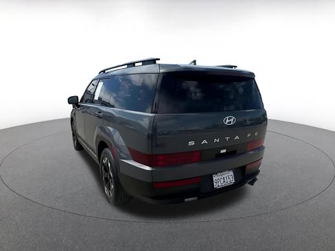 Used 2025 Hyundai Santa Fe SEL FWD image 11