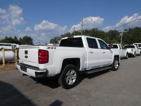 Used 2018 Chevrolet Silverado 1500 LT w/ All Star Edition AWD/4WD image 5