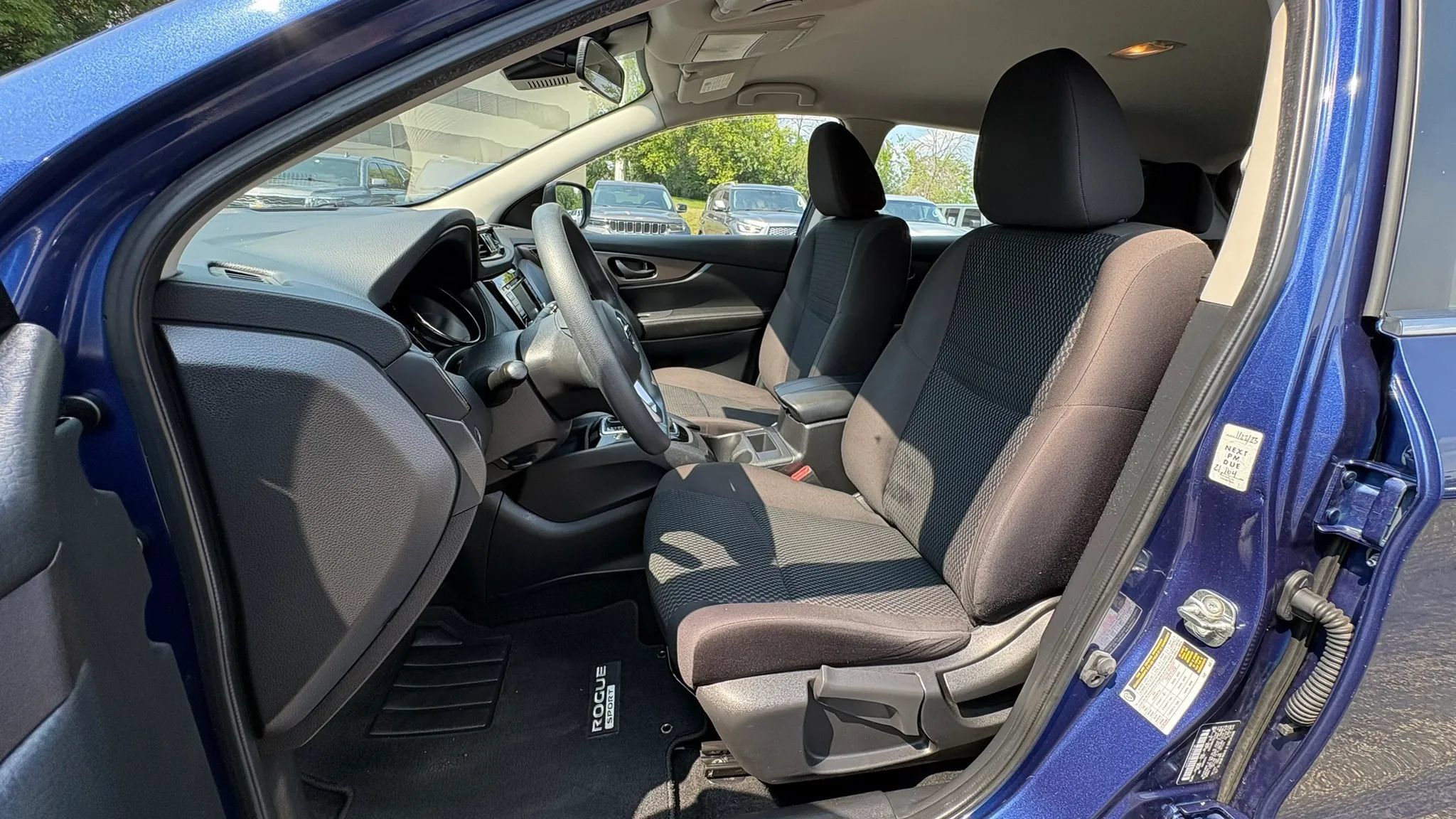 Used 2022 Nissan Rogue Sport S FWD image 2