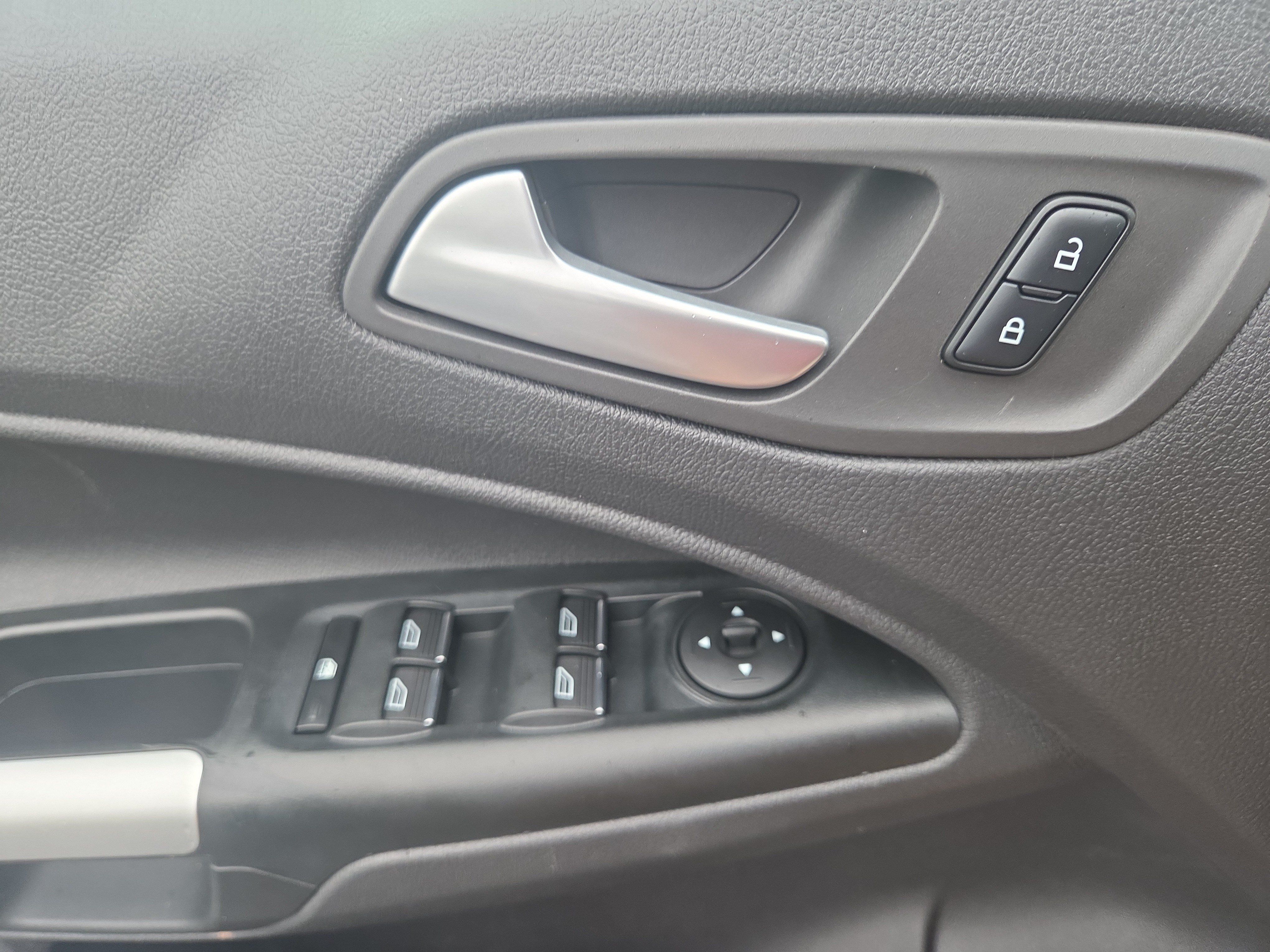 Used 2017 Ford Transit Connect XLT FWD image 30