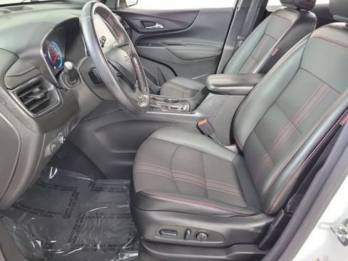 Used 2022 Chevrolet Equinox RS w/ Infotainment Package FWD image 19