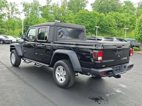 Used 2020 Jeep Gladiator Sport w/ Quick Order Package 24S AWD/4WD image 4