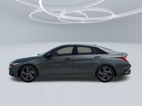 New 2026 Hyundai Elantra Sport image 3