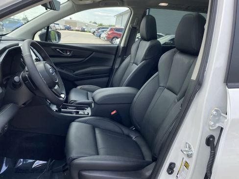 Used 2025 Subaru Ascent Bronze Edition image 15