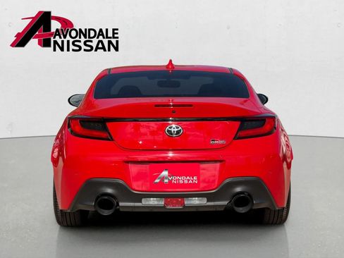 Used 2023 Toyota GR86 w/ ALL Weather Mat Package (TMS) RWD image 4