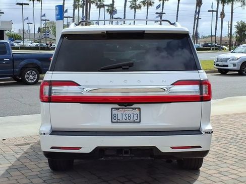 Used 2019 Lincoln Navigator L Reserve AWD/4WD image 5