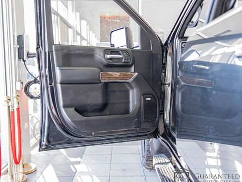 Used 2023 Chevrolet Silverado 3500 High Country w/ Z71 Off-Road Package image 30